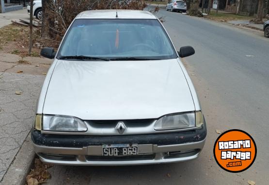 Autos - Renault 19 1994 GNC 111111Km - En Venta