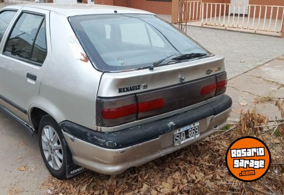 Autos - Renault 19 1994 GNC 111111Km - En Venta