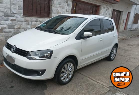 Autos - Volkswagen Fox highline 2013 Nafta 97000Km - En Venta