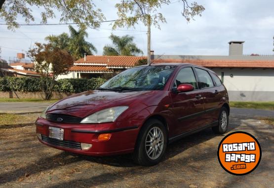 Autos - Ford Focus 2000 Nafta 10101Km - En Venta