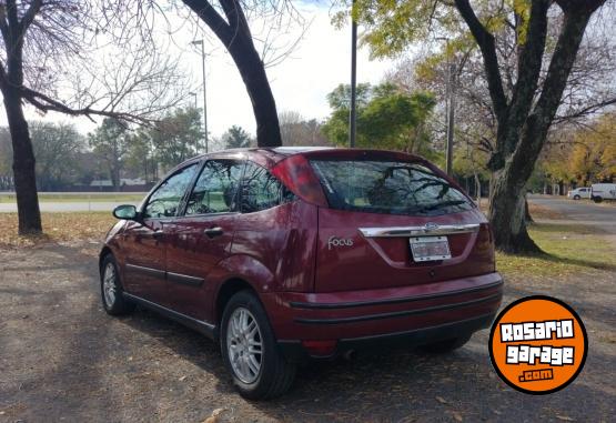 Autos - Ford Focus 2000 Nafta 10101Km - En Venta