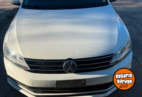 Autos - Volkswagen Vento 2.5 2015 Nafta 130000Km - En Venta