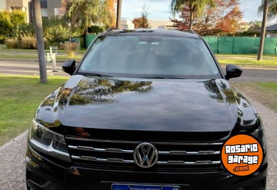 Camionetas - Volkswagen Tiguan AllSpace 250TSI 2021 Nafta 132000Km - En Venta