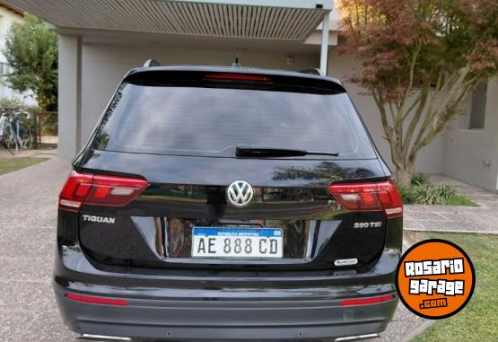 Camionetas - Volkswagen Tiguan AllSpace 250TSI 2021 Nafta 132000Km - En Venta