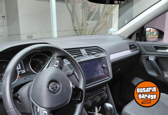 Camionetas - Volkswagen Tiguan AllSpace 250TSI 2021 Nafta 132000Km - En Venta