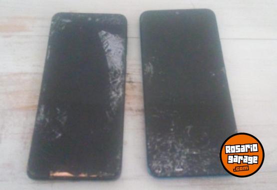 Telefonía - 2 motorolas (pantalla rota) - En Venta