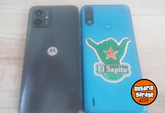 Telefonía - 2 motorolas (pantalla rota) - En Venta