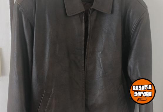 Indumentaria - Vendo campepra cuero talle XL - En Venta