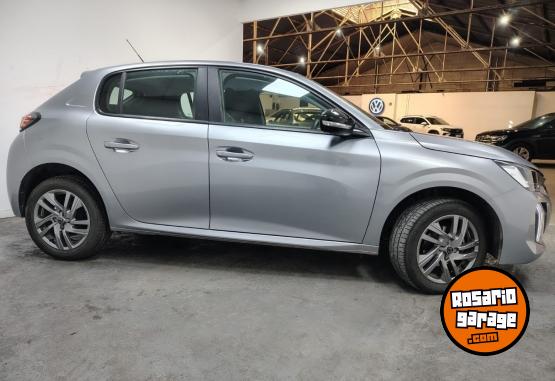 Autos - Peugeot 208 ALLURE AM25 5P AT 2024 Nafta 29866Km - En Venta