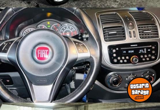 Autos - Fiat PALIO ATTRACTIVE 5 P 1.4 2017 Nafta 107000Km - En Venta