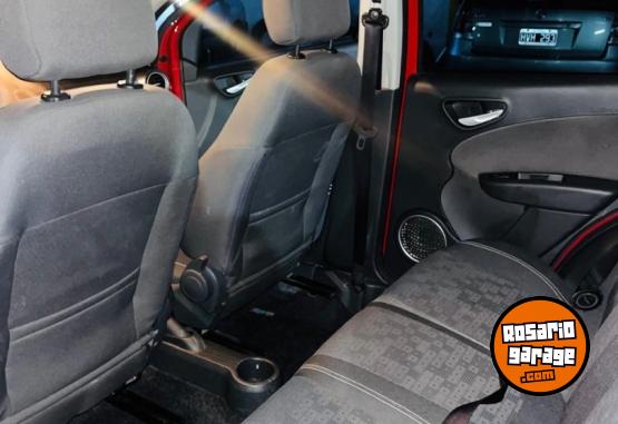 Autos - Fiat PALIO ATTRACTIVE 5 P 1.4 2017 Nafta 107000Km - En Venta