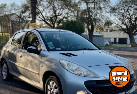 Autos - Peugeot 207 2009 Nafta 158000Km - En Venta