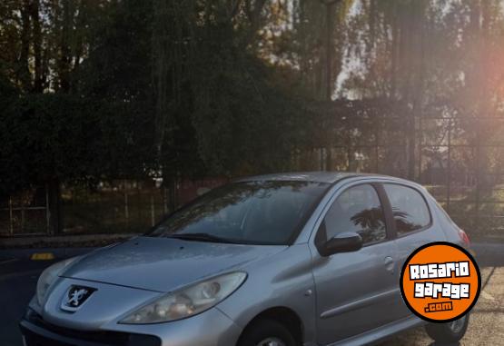 Autos - Peugeot 207 2009 Nafta 158000Km - En Venta
