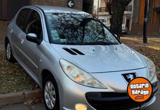 Autos - Peugeot 207 2009 Nafta 158000Km - En Venta