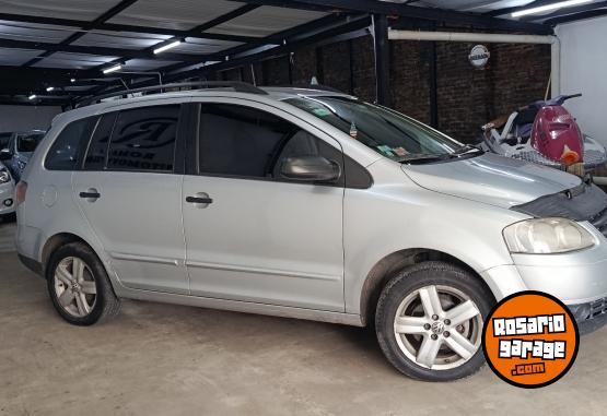 Autos - Volkswagen SURAN 1.6 2009 GNC 199400Km - En Venta