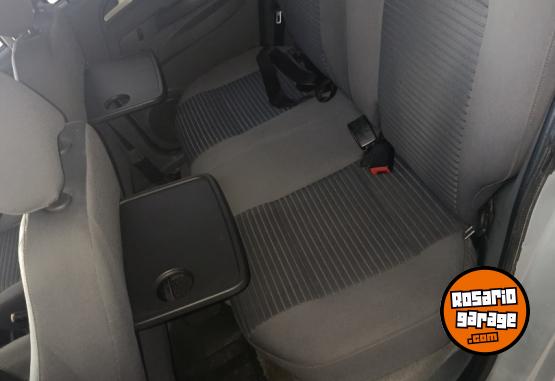 Autos - Volkswagen SURAN 1.6 2009 GNC 199400Km - En Venta