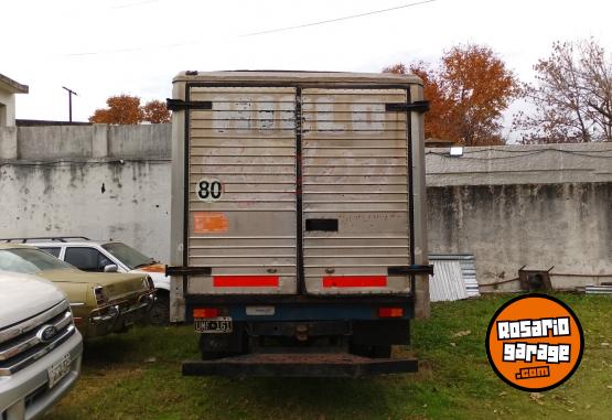 Camiones y Grúas - M.B. 608 funcionando - En Venta