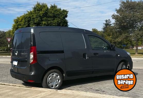 Utilitarios - Renault Kangoo 2020 GNC 175000Km - En Venta