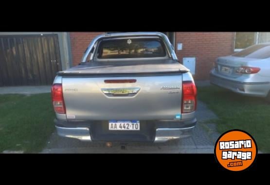 Camionetas - Toyota Hilux SRV TDI 4x4 2016 Diesel 183000Km - En Venta