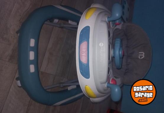 Artículos para bebé - VENDO ANDADOR MEGABABY - En Venta