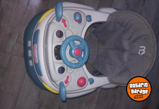 Artículos para bebé - VENDO ANDADOR MEGABABY - En Venta