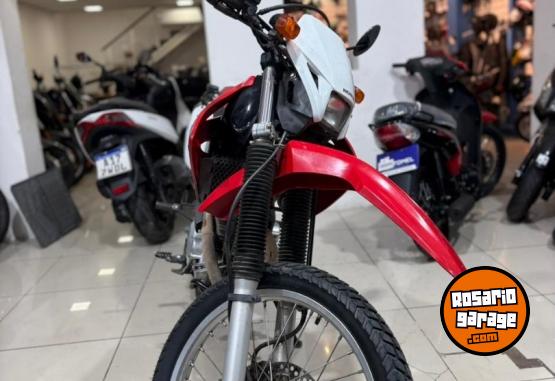 Motos - Honda XR 250 TORNADO 2017 Nafta 57000Km - En Venta