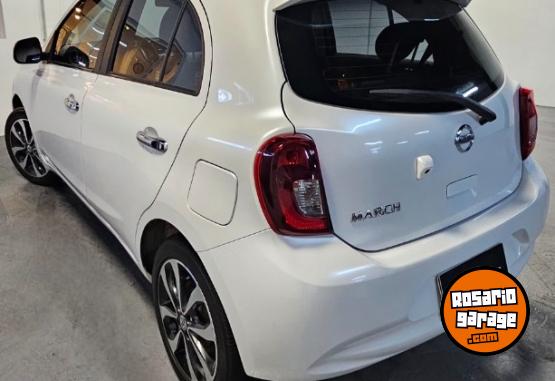 Autos - Nissan March Advance pure drive 2019 Nafta 81000Km - En Venta