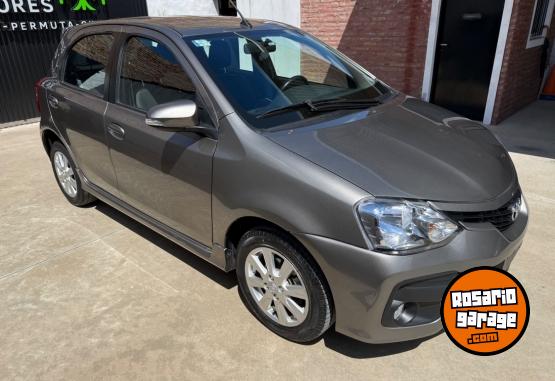 Autos - Toyota Etios 2017 Nafta 50000Km - En Venta