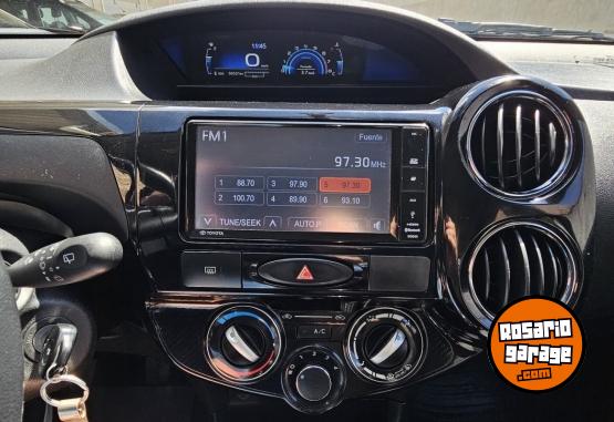 Autos - Toyota Etios 2017 Nafta 50000Km - En Venta