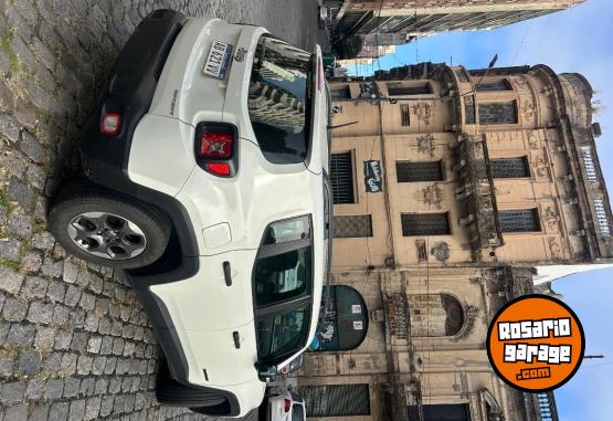 Camionetas - Jeep Renegade 2017 Nafta 109000Km - En Venta