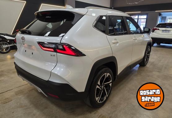 Autos - Toyota YARIS CROSS SEG CVT 2026 Nafta 0Km - En Venta