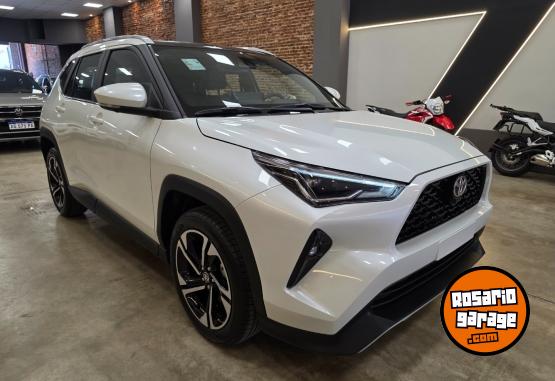 Autos - Toyota YARIS CROSS SEG CVT 2026 Nafta 0Km - En Venta