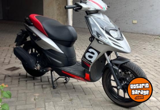Motos - Aprilia Sr 160 2023 Nafta 4000Km - En Venta