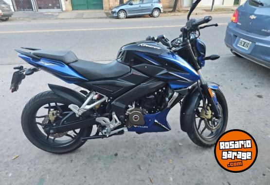 Motos - Bajaj Rouser 2015 Nafta 10000Km - En Venta