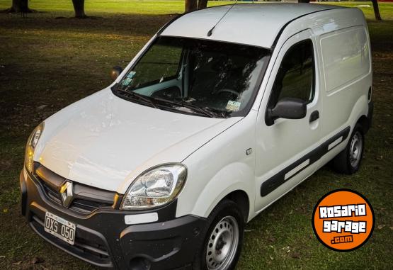 Utilitarios - Renault Kangoo   Berlingo Partner 2015 Nafta 128000Km - En Venta