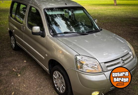 Utilitarios - Citroen Berlingo Partner Kangoo 2011 Diesel 134000Km - En Venta