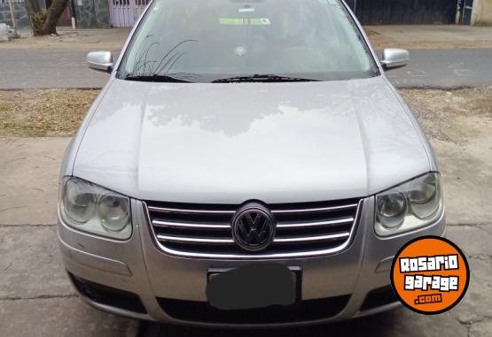 Autos - Volkswagen Bora 2.0 2010 2010 Nafta 144000Km - En Venta
