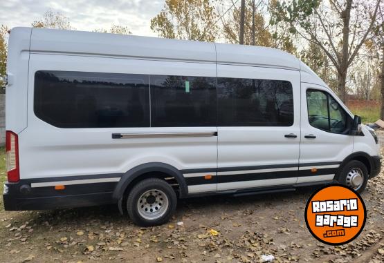 Utilitarios - Ford Transit 2023 Diesel 45000Km - En Venta