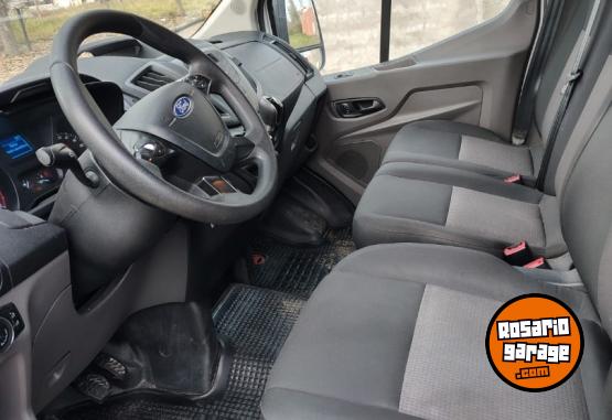 Utilitarios - Ford Transit 2023 Diesel 45000Km - En Venta