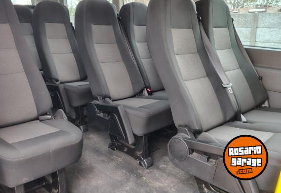 Utilitarios - Ford Transit 2023 Diesel 45000Km - En Venta