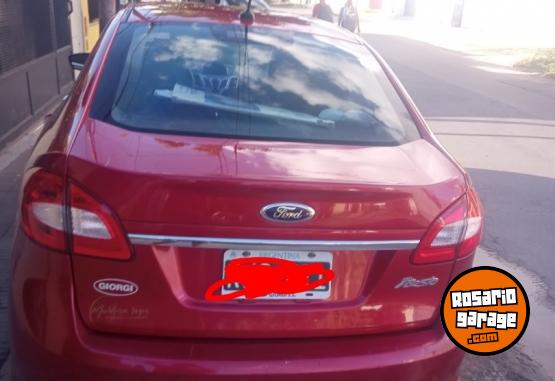 Autos - Ford Kinetic sedan 2011 Nafta 165000Km - En Venta