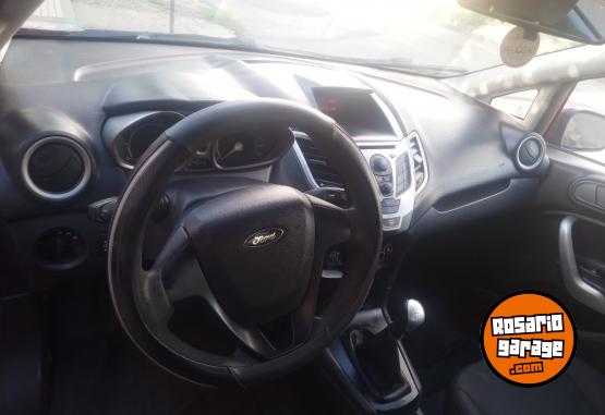 Autos - Ford Kinetic sedan 2011 Nafta 165000Km - En Venta