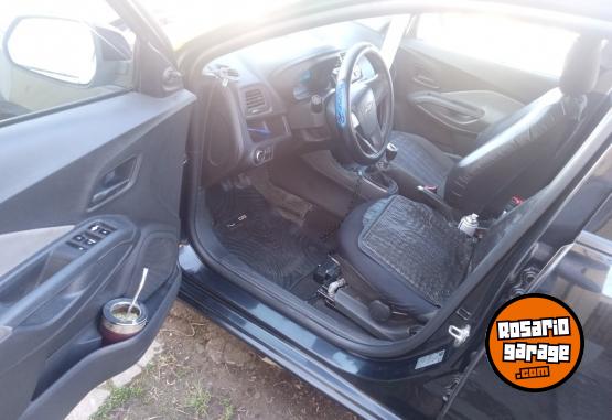 Autos - Chevrolet Cobalt línea nueva 2017 GNC 220000Km - En Venta