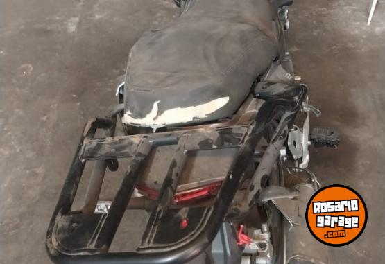Motos - Benelli Trk251 2023 Nafta 15000Km - En Venta