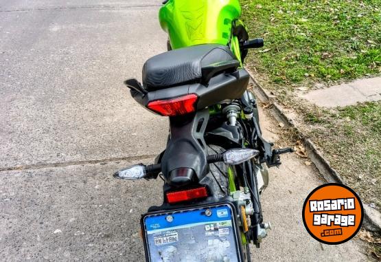 Motos - Benelli 302s 2024 Nafta 9500Km - En Venta
