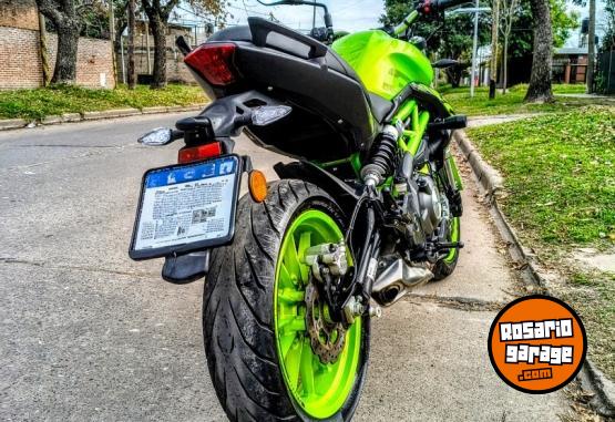 Motos - Benelli 302s 2024 Nafta 9500Km - En Venta