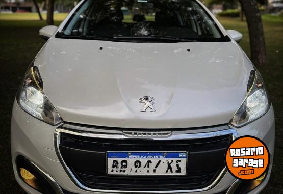 Autos - Peugeot 208 2018 Nafta 82000Km - En Venta
