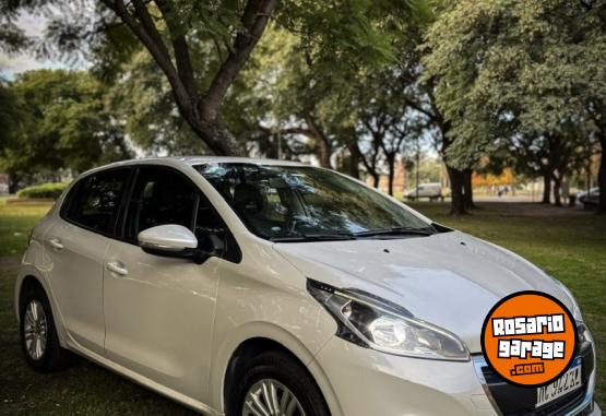 Autos - Peugeot 208 2018 Nafta 82000Km - En Venta