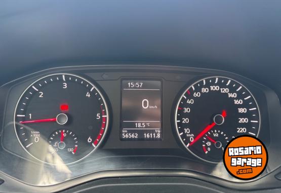 Camionetas - Volkswagen AMAROK TRENDLINE 2021 Diesel 56000Km - En Venta