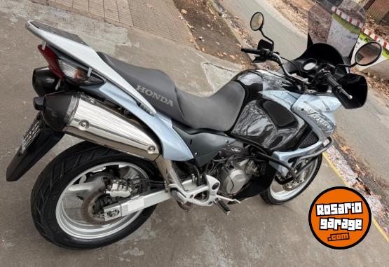Motos - Honda Varadero 1000 2007 Nafta 41000Km - En Venta